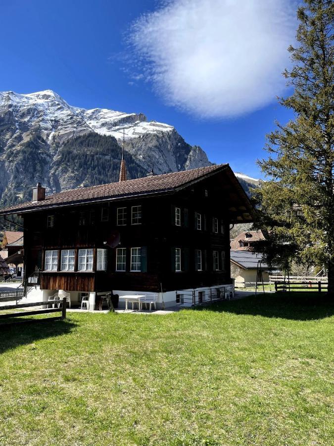 Familienferien Im Chalet Baergli Kandersteg Bagian luar foto
